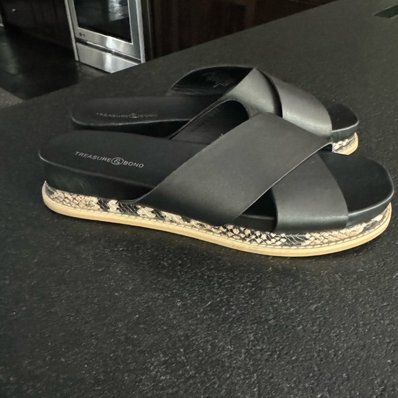 Treasure & Bond Carter Snake Print Platform Sandals- size 8! Never worn! - Picture 4 of 13